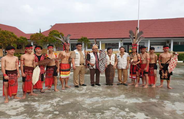 Membangun Mutu Pendidikan Melalui Kemitraan Sekolah